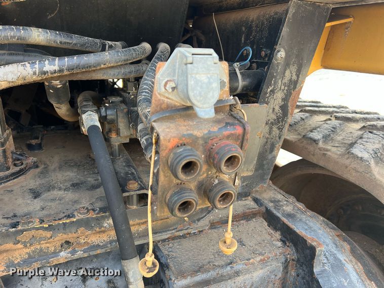 image for item NA9182 1994 Caterpillar Challenger 75C  tractor