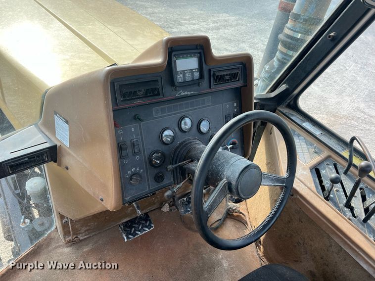 image for item NA9182 1994 Caterpillar Challenger 75C  tractor