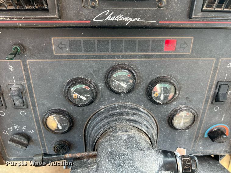 image for item NA9182 1994 Caterpillar Challenger 75C  tractor