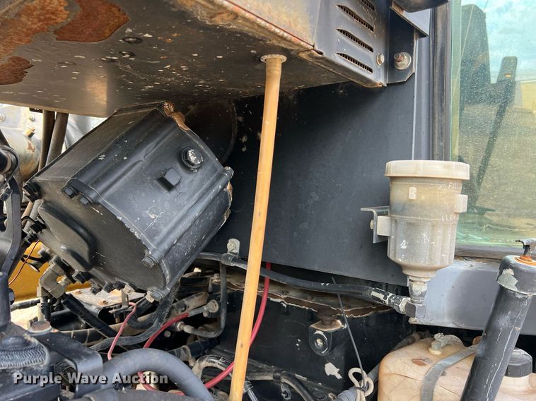 image for item NA9182 1994 Caterpillar Challenger 75C  tractor