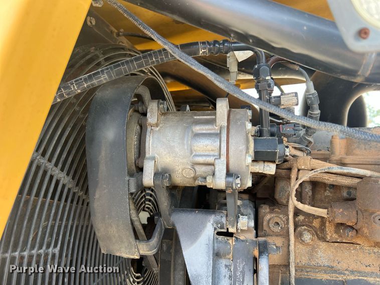 image for item NA9182 1994 Caterpillar Challenger 75C  tractor