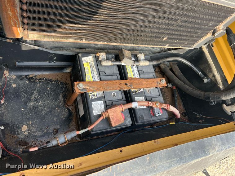 image for item NA9182 1994 Caterpillar Challenger 75C  tractor