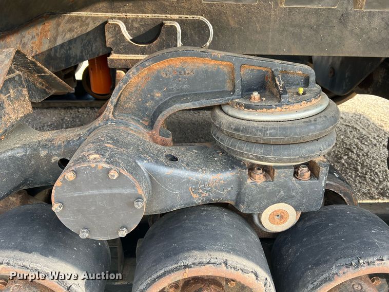 image for item NA9182 1994 Caterpillar Challenger 75C  tractor