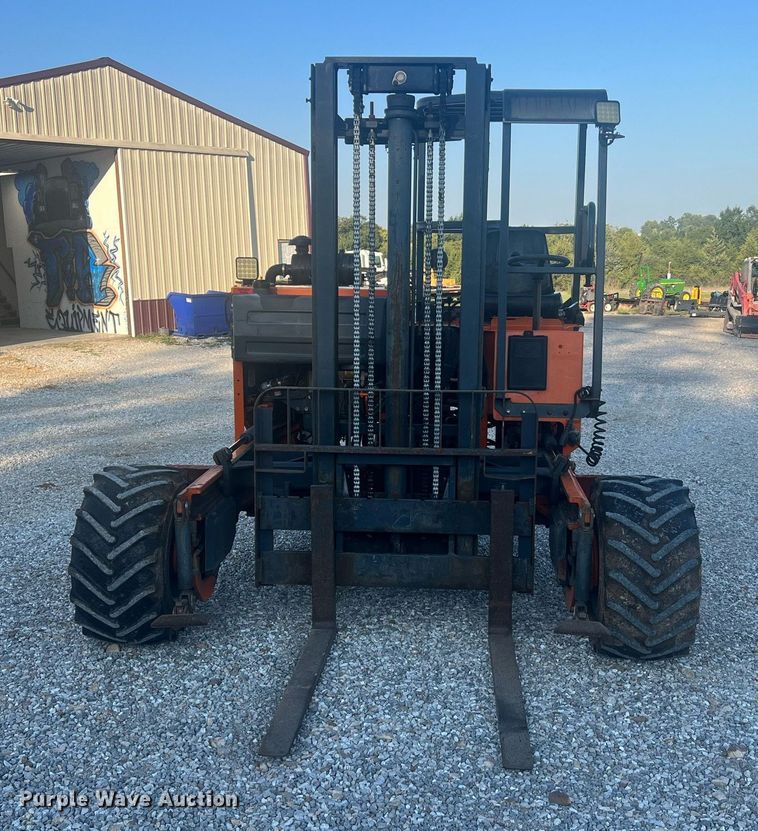 image for item NA9184 2004 Moffett M5500  forklift