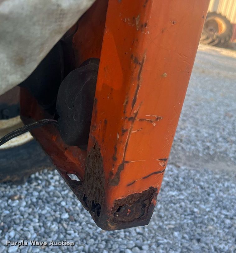 image for item NA9184 2004 Moffett M5500  forklift