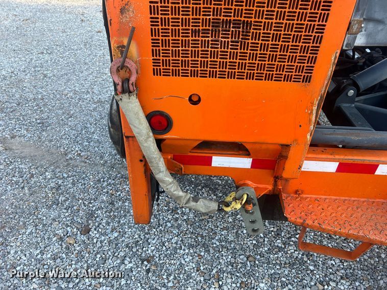 image for item NA9184 2004 Moffett M5500  forklift