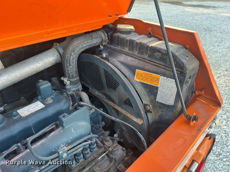 image for item NA9184 2004 Moffett M5500  forklift