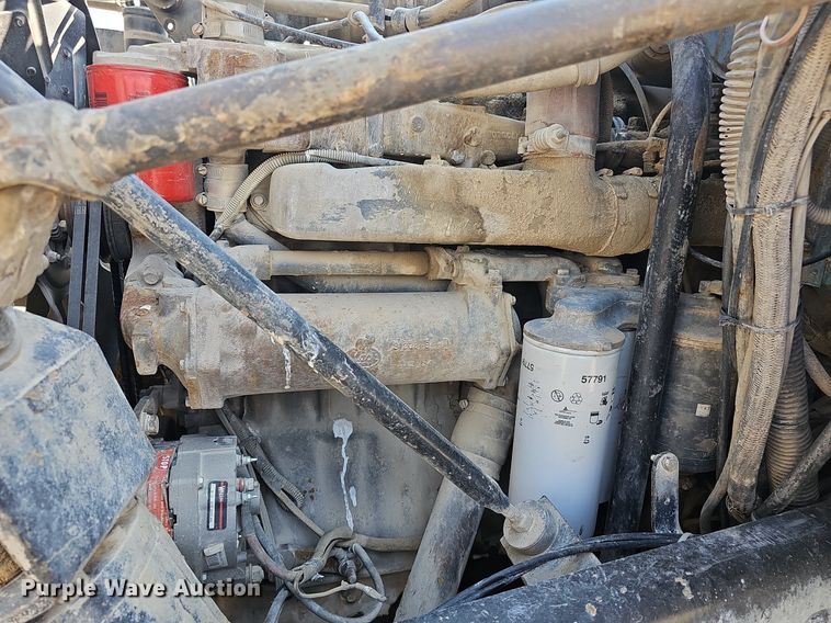 image for item NJ9766 1992 Mack DM690S  water truck