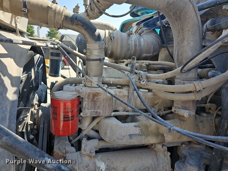 image for item NJ9766 1992 Mack DM690S  water truck