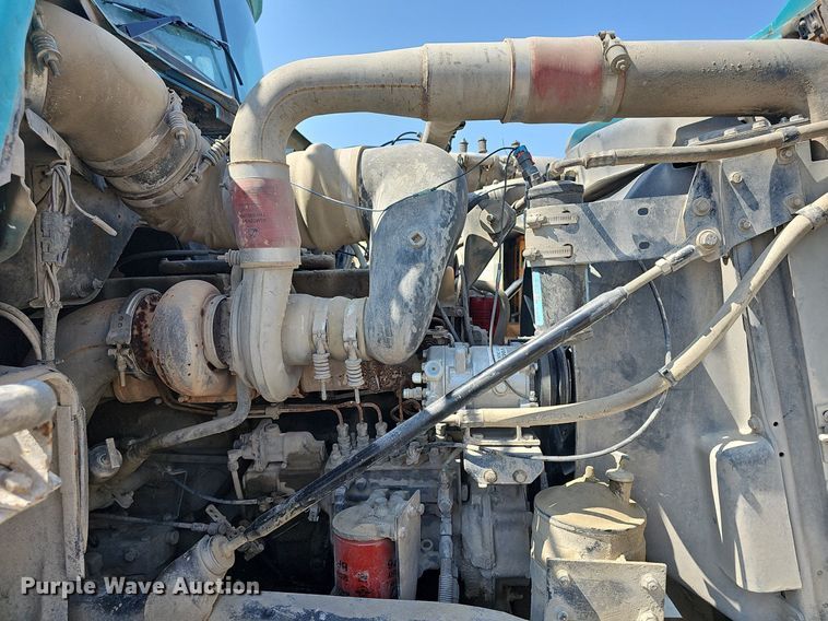 image for item NJ9766 1992 Mack DM690S  water truck