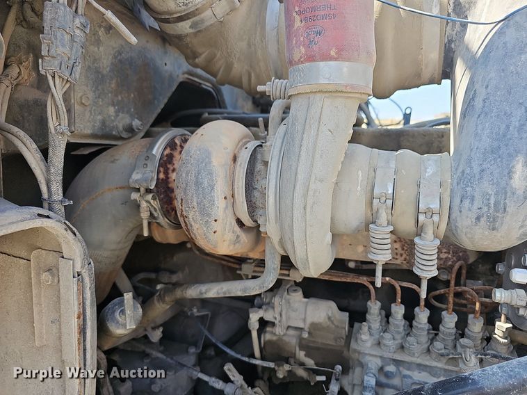 image for item NJ9766 1992 Mack DM690S  water truck