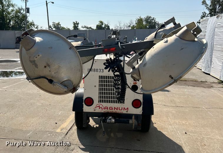 image for item NL9626 2011 Magnum  MTL3060M light plant