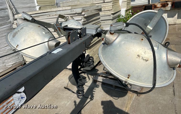 image for item NL9626 2011 Magnum  MTL3060M light plant