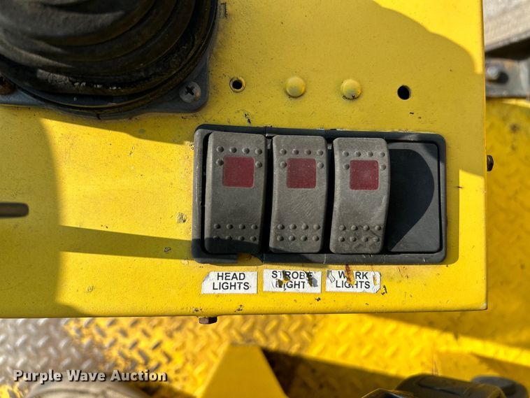 image for item NL9631 2008 Superior Broom DT80J  broom