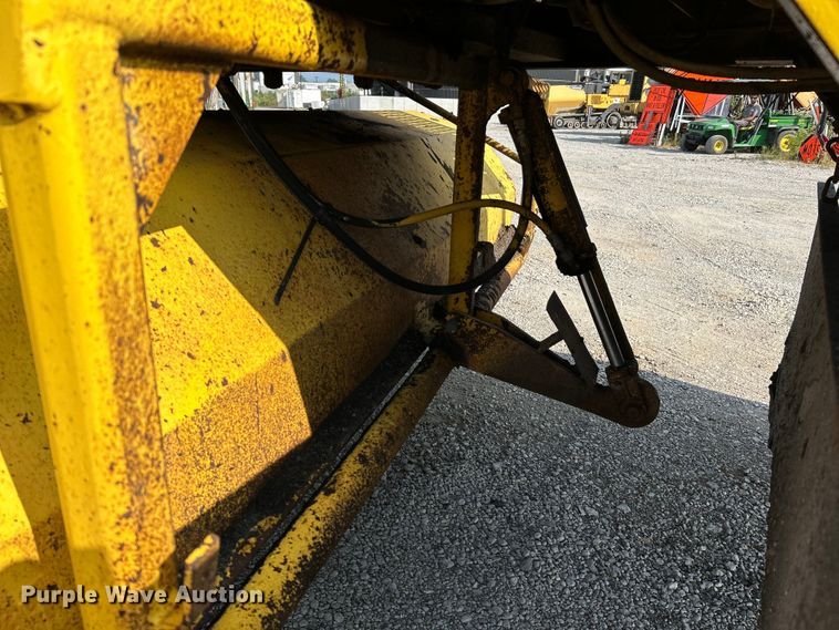 image for item NL9631 2008 Superior Broom DT80J  broom