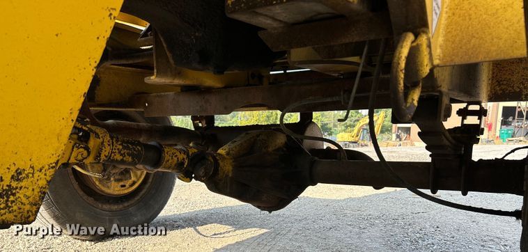 image for item NL9631 2008 Superior Broom DT80J  broom