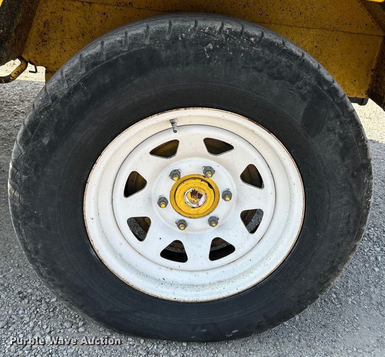 image for item NL9631 2008 Superior Broom DT80J  broom