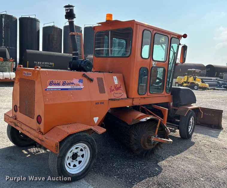 image for item NL9633 2017 Broce KR350  broom