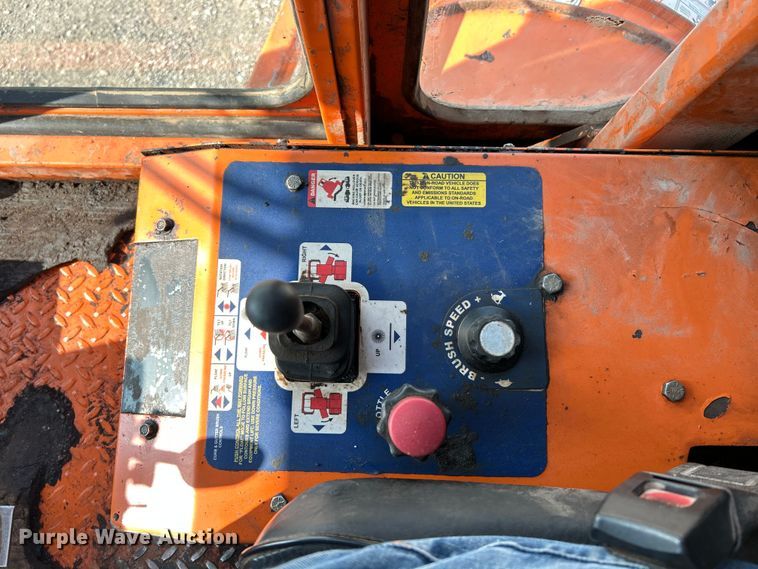 image for item NL9633 2017 Broce KR350  broom