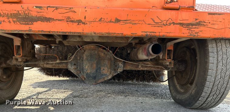 image for item NL9633 2017 Broce KR350  broom