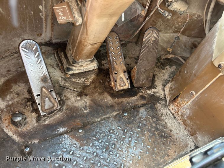 image for item NL9641 1984 Caterpillar 936  wheel loader