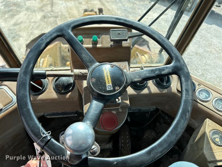 image for item NL9641 1984 Caterpillar 936  wheel loader