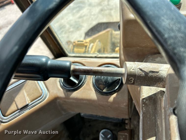 image for item NL9641 1984 Caterpillar 936  wheel loader