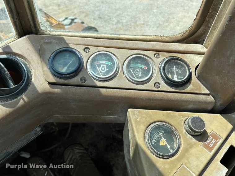 image for item NL9641 1984 Caterpillar 936  wheel loader