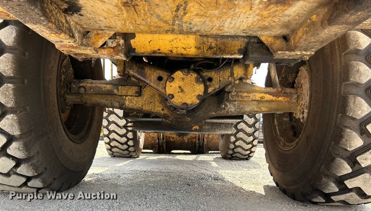 image for item NL9641 1984 Caterpillar 936  wheel loader