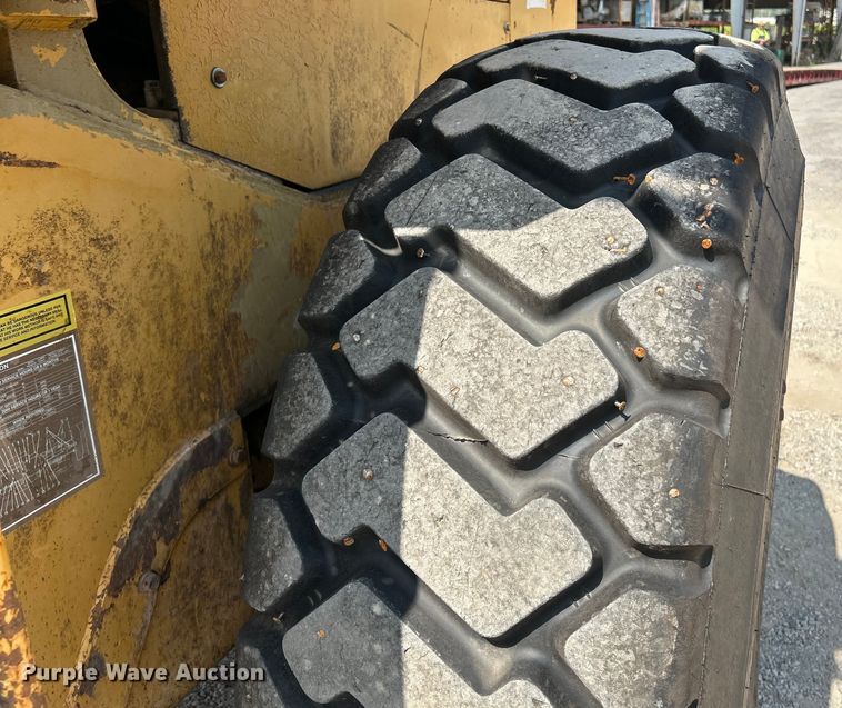 image for item NL9641 1984 Caterpillar 936  wheel loader