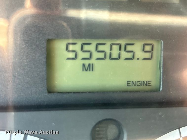 image for item NL9643 2006 Freightliner Business Class M2  oil distributor truck