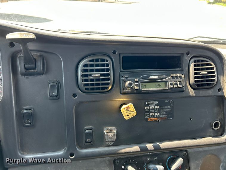 image for item NL9643 2006 Freightliner Business Class M2  oil distributor truck