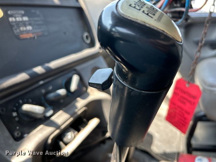 image for item NL9643 2006 Freightliner Business Class M2  oil distributor truck