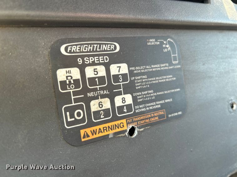 image for item NL9643 2006 Freightliner Business Class M2  oil distributor truck