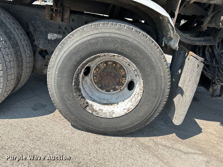 image for item NL9643 2006 Freightliner Business Class M2  oil distributor truck