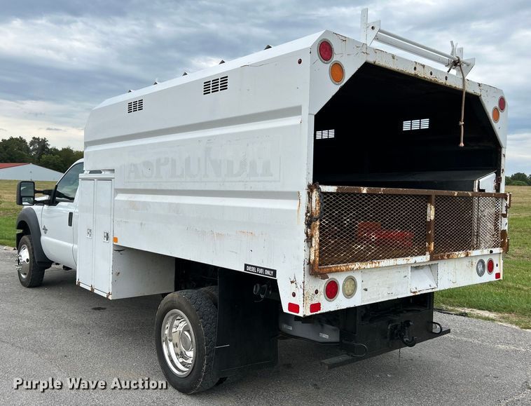 image for item NL9648 2012 Ford F550 Super Duty XL  chipper truck