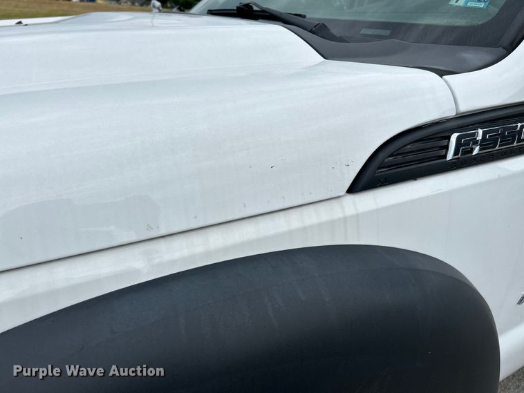 image for item NL9648 2012 Ford F550 Super Duty XL  chipper truck