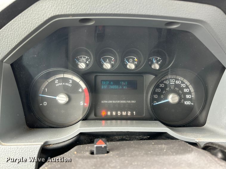 image for item NL9648 2012 Ford F550 Super Duty XL  chipper truck