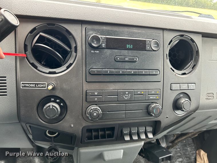 image for item NL9648 2012 Ford F550 Super Duty XL  chipper truck