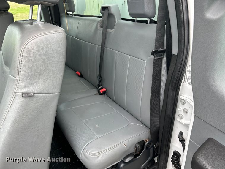 image for item NL9648 2012 Ford F550 Super Duty XL  chipper truck