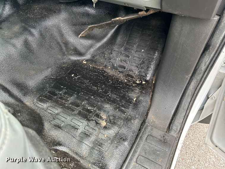 image for item NL9648 2012 Ford F550 Super Duty XL  chipper truck