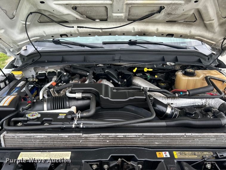 image for item NL9648 2012 Ford F550 Super Duty XL  chipper truck