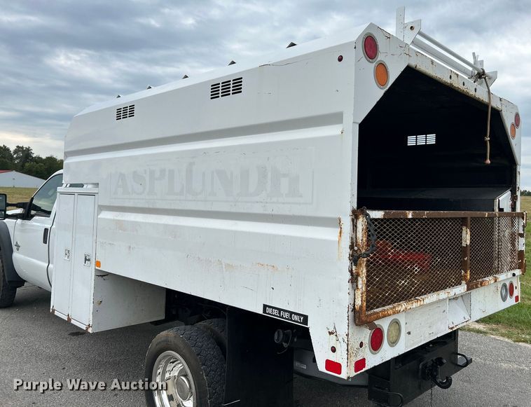 image for item NL9648 2012 Ford F550 Super Duty XL  chipper truck
