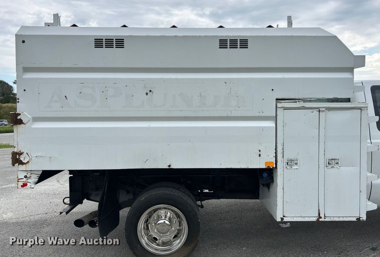 image for item NL9648 2012 Ford F550 Super Duty XL  chipper truck