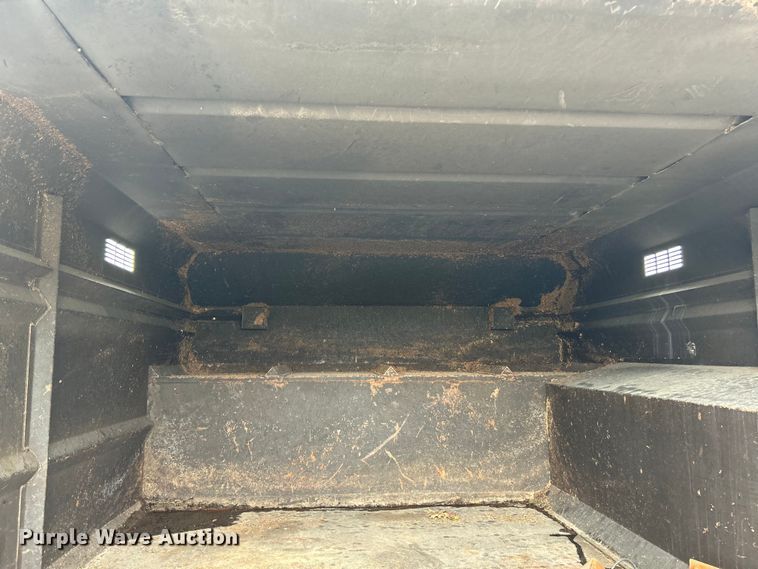 image for item NL9648 2012 Ford F550 Super Duty XL  chipper truck