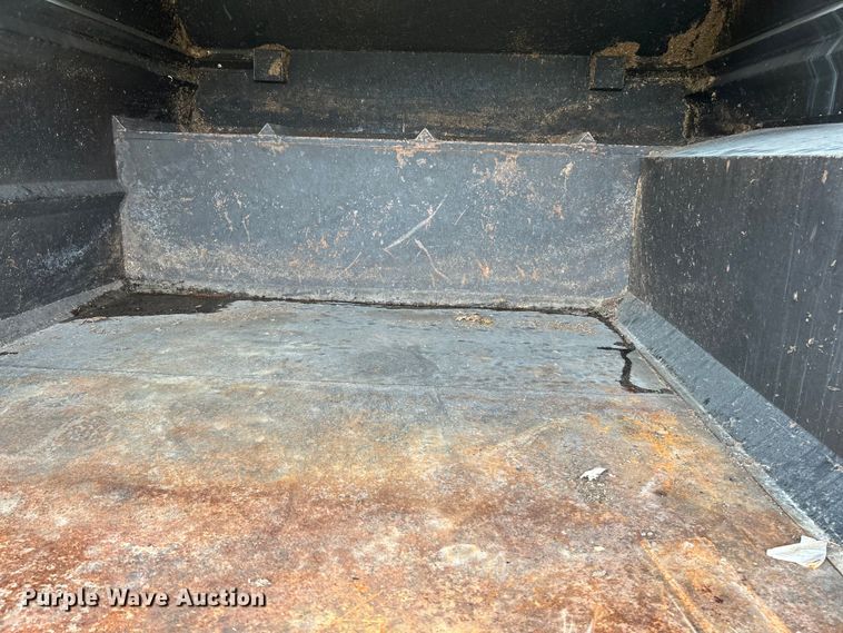 image for item NL9648 2012 Ford F550 Super Duty XL  chipper truck