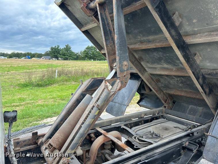 image for item NL9648 2012 Ford F550 Super Duty XL  chipper truck