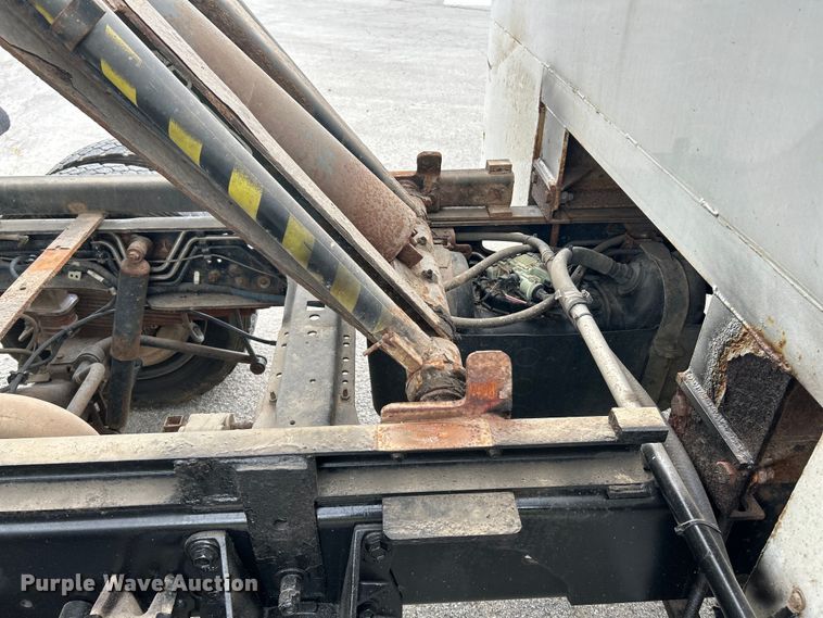 image for item NL9648 2012 Ford F550 Super Duty XL  chipper truck