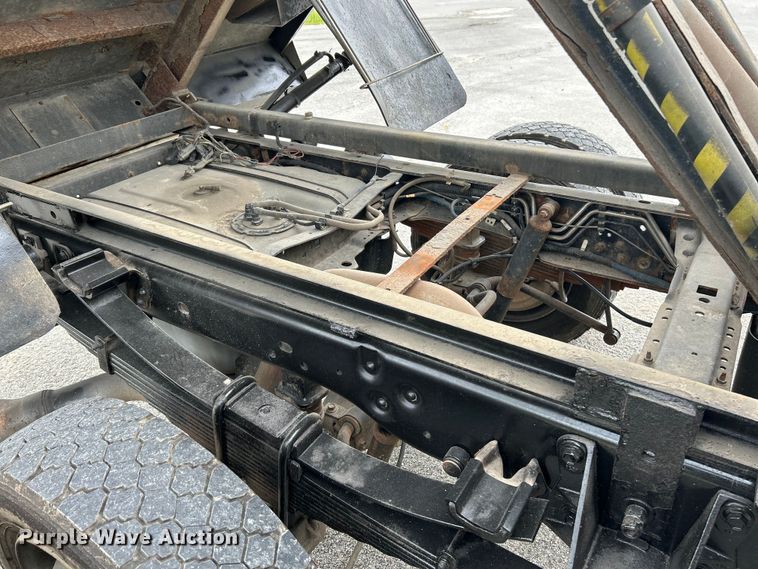 image for item NL9648 2012 Ford F550 Super Duty XL  chipper truck