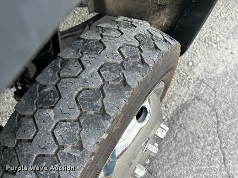 image for item NL9648 2012 Ford F550 Super Duty XL  chipper truck